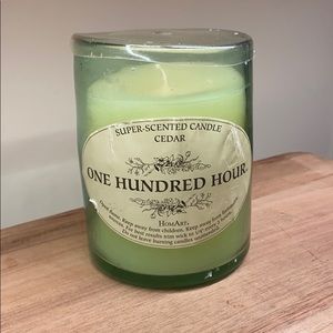 Homart cedar scented 100-hour candle